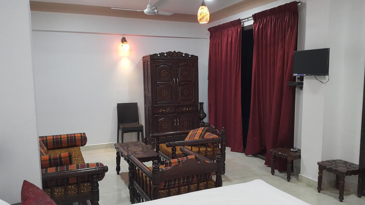 Hotel Murud Marina Extérieur photo