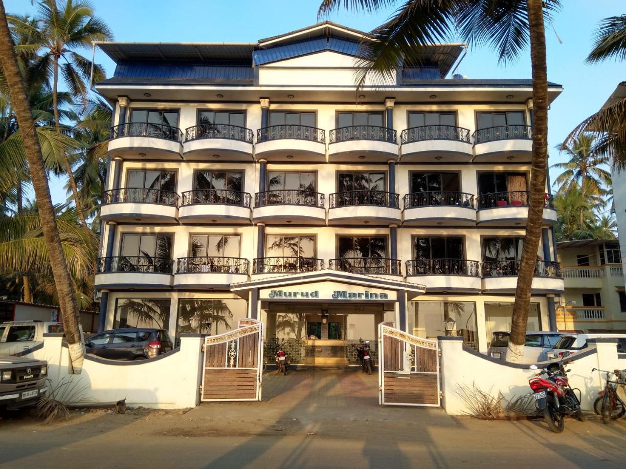 Hotel Murud Marina Extérieur photo